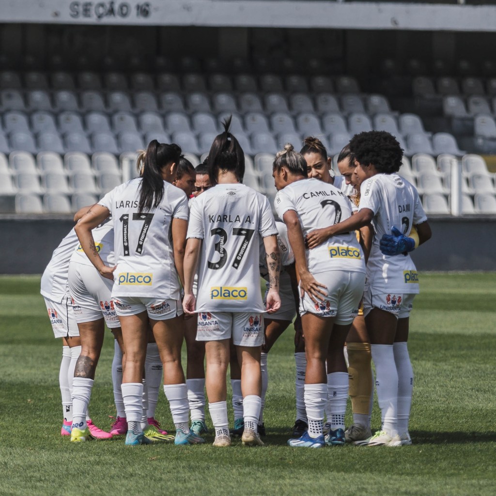Crítica de mídia: Sereias da Vila, do silêncio ao&nbsp;eco